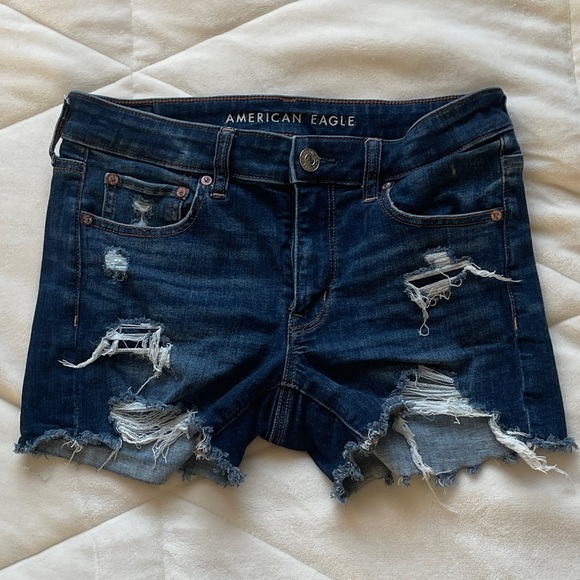 American Eagle Next Level Stretch Shorts Size 6 - Picture 1 of 4